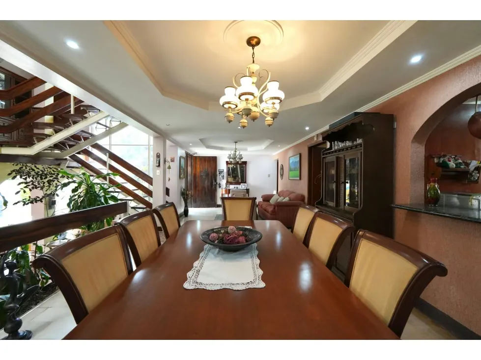 CASA EN VENTA / COLINAS DE BELLO MONTE - 5
