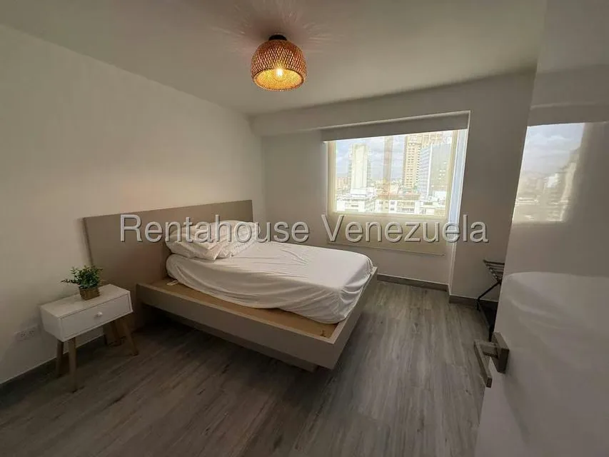 Apartamento (1 Nivel) en Alquiler en Altamira, Distrito Metropolitano - 16