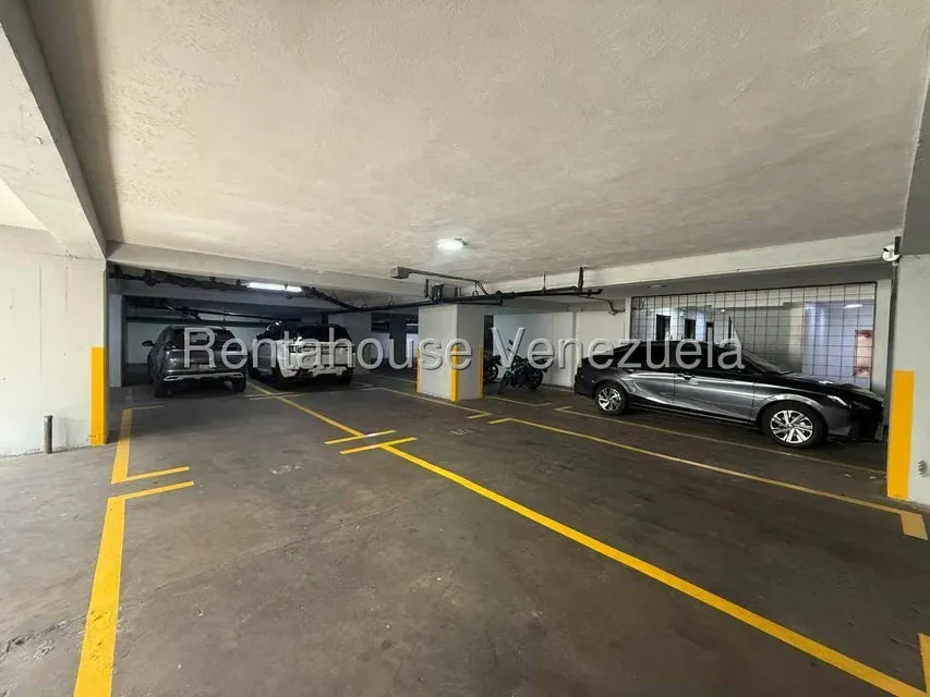 Apartamento (1 Nivel) en Alquiler en Altamira, Distrito Metropolitano - 28