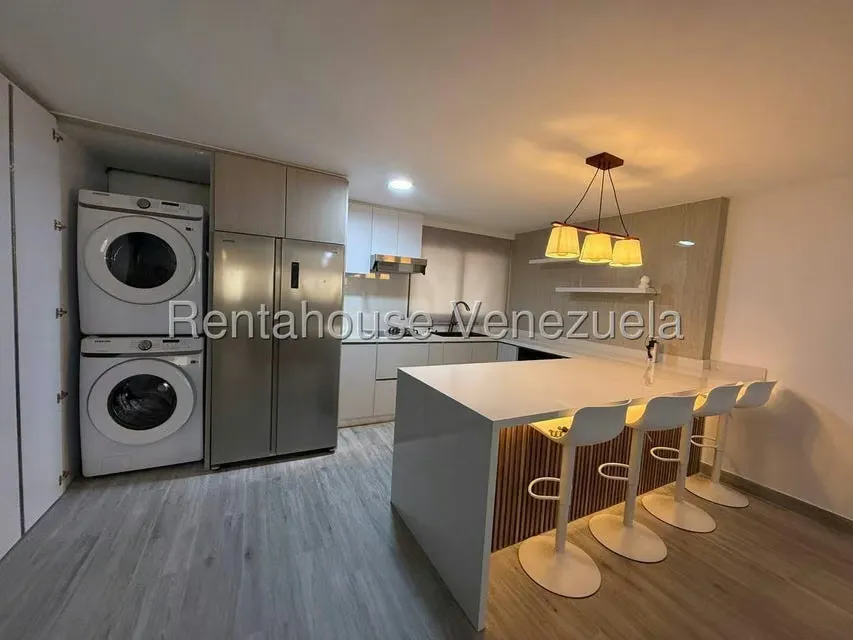 Apartamento (1 Nivel) en Alquiler en Altamira, Distrito Metropolitano - 4