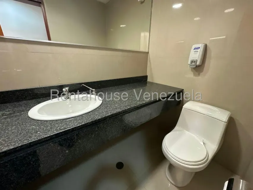 Oficina en Alquiler en Prados del Este, Distrito Metropolitano - 37