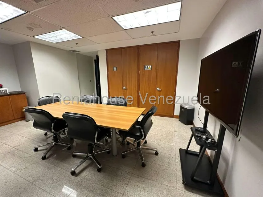 Oficina en Alquiler en Prados del Este, Distrito Metropolitano - 5