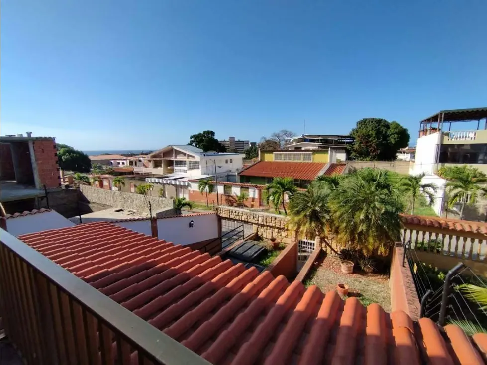 Caraballeda, Los Corales, La Guaira - 16