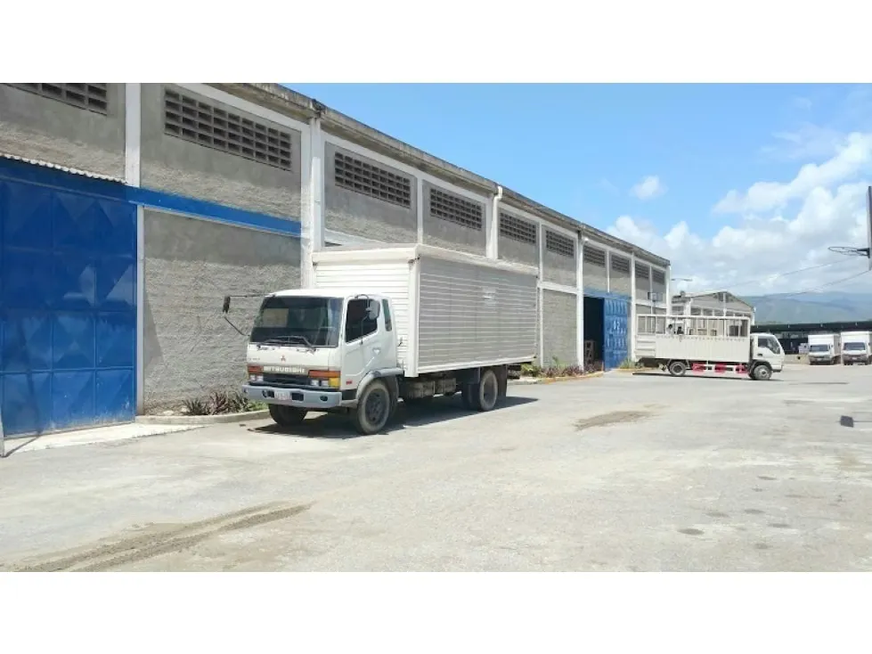 Vendo complejo industrial 6400m2 Guatire 0327