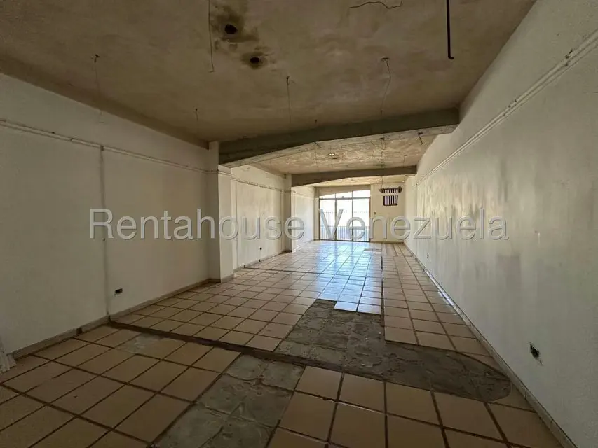 Comercial (Edificio) en Venta en Zona Centro, Aragua - 16
