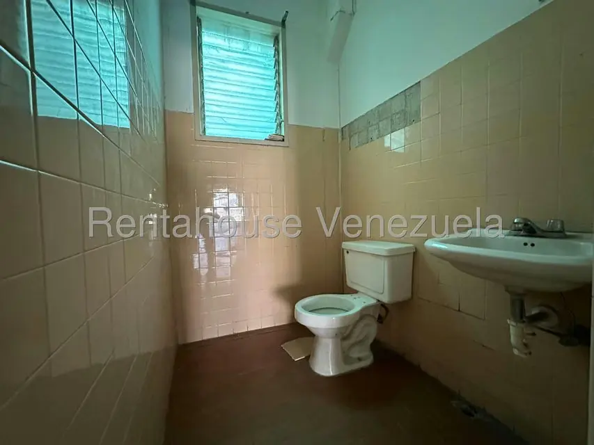Comercial (Edificio) en Venta en Zona Centro, Aragua - 19