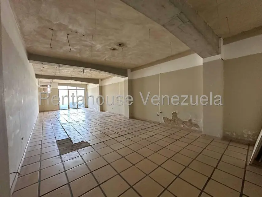 Comercial (Edificio) en Venta en Zona Centro, Aragua - 23