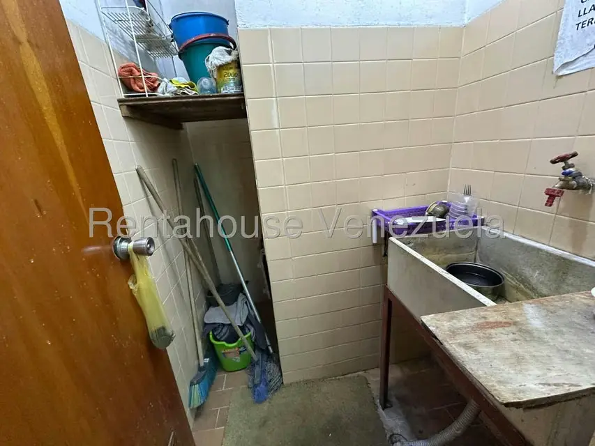 Comercial (Edificio) en Venta en Zona Centro, Aragua - 24