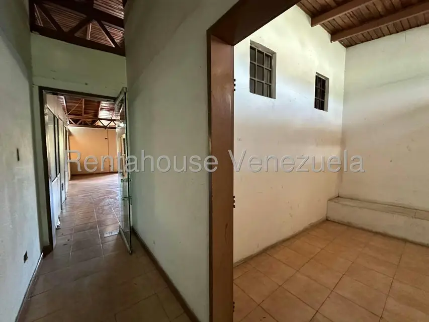 Comercial (Edificio) en Venta en Zona Centro, Aragua - 40