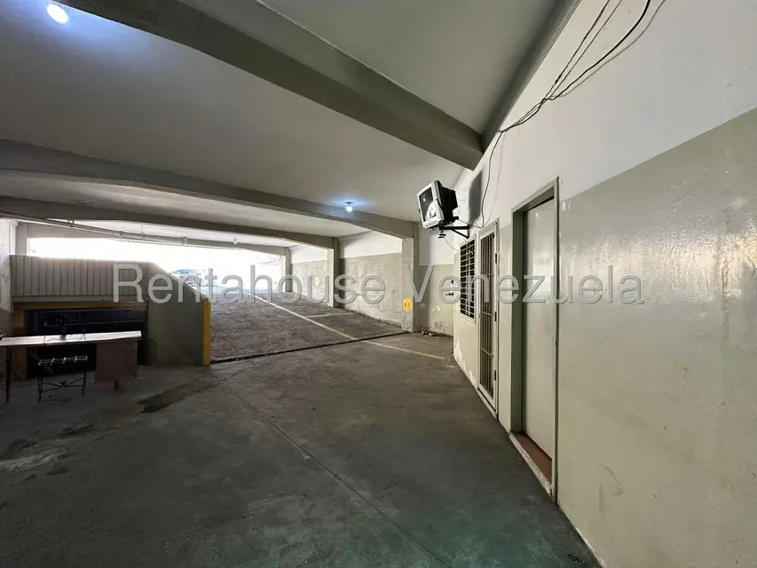 Comercial (Edificio) en Venta en Zona Centro, Aragua - 57