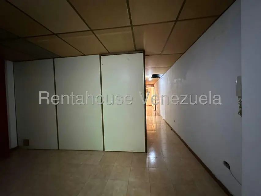 Comercial (Edificio) en Venta en Zona Centro, Aragua - 8