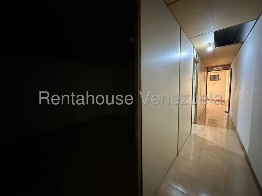 Comercial (Edificio) en Venta en Zona Centro, Aragua - 9
