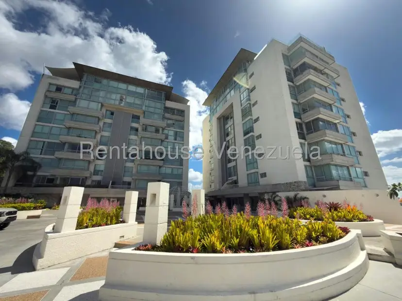 Apartamento (1 Nivel) en Alquiler en Lomas de Las Mercedes, Distrito Metropolitano