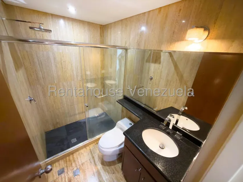 Apartamento (1 Nivel) en Alquiler en Lomas de Las Mercedes, Distrito Metropolitano - 24