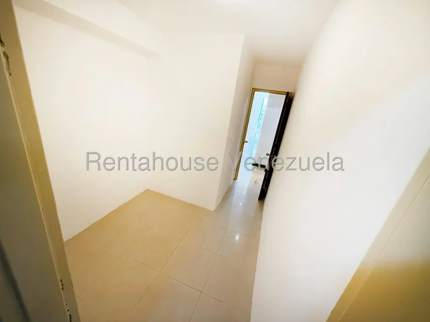 Apartamento (1 Nivel) en Alquiler en Lomas de Las Mercedes, Distrito Metropolitano - 27