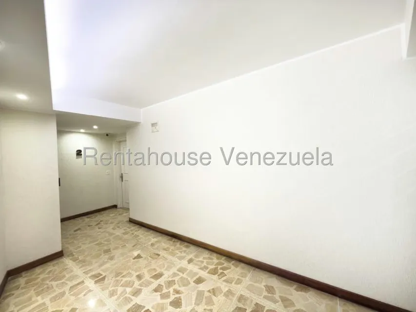 Apartamento (1 Nivel) en Alquiler en Lomas de Las Mercedes, Distrito Metropolitano - 30