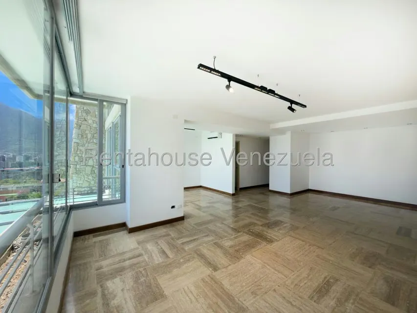 Apartamento (1 Nivel) en Alquiler en Lomas de Las Mercedes, Distrito Metropolitano - 7