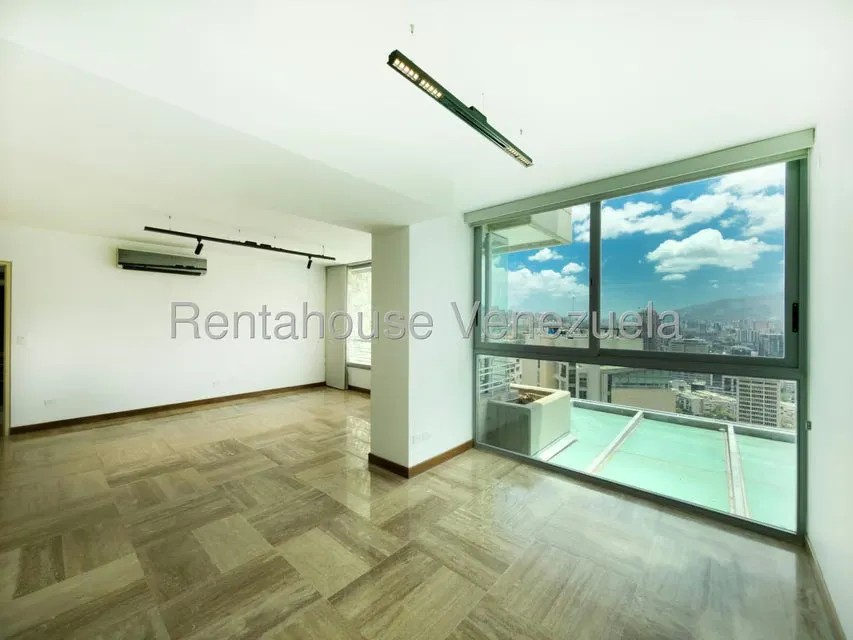 Apartamento (1 Nivel) en Alquiler en Lomas de Las Mercedes, Distrito Metropolitano - 8