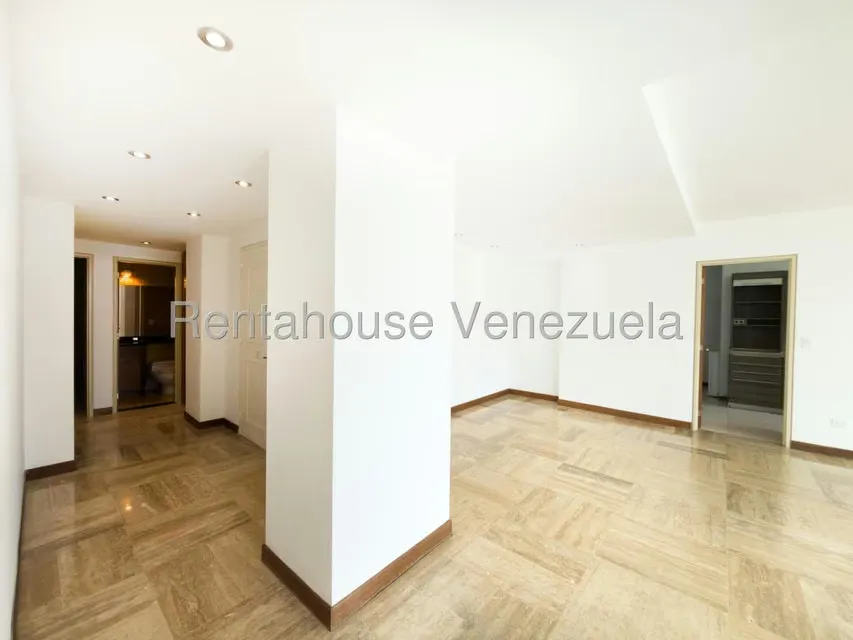 Apartamento (1 Nivel) en Alquiler en Lomas de Las Mercedes, Distrito Metropolitano - 10
