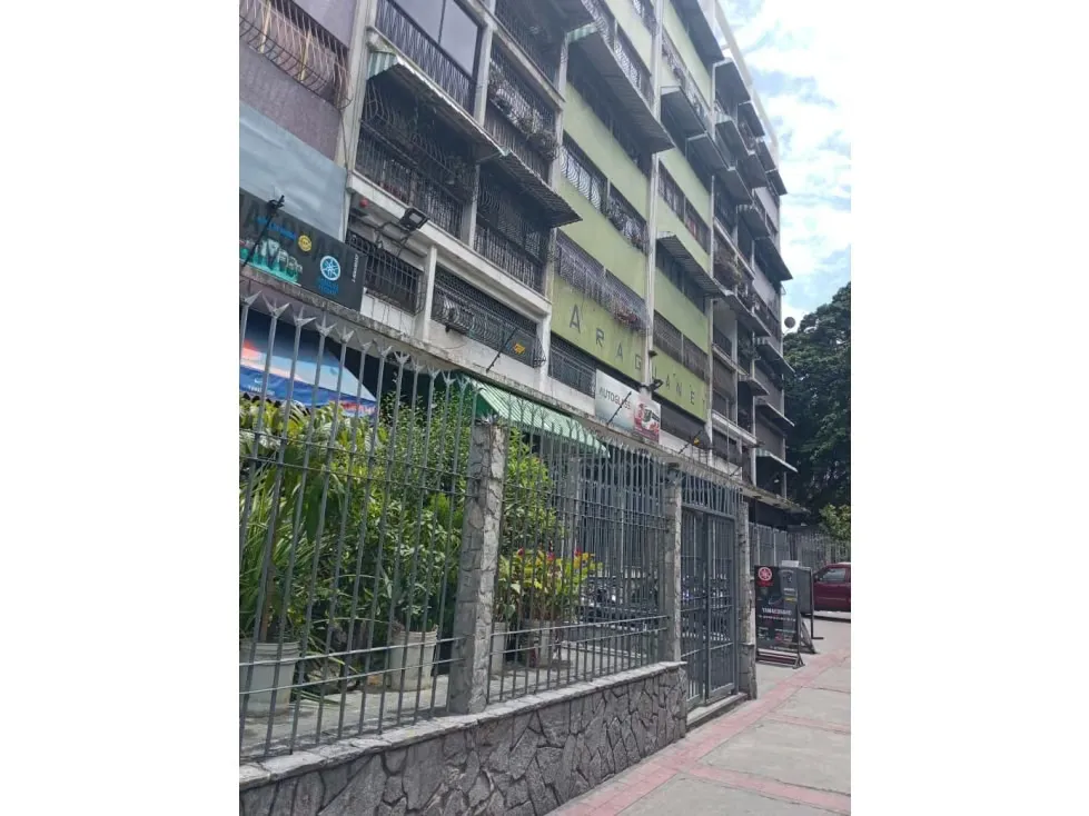 Apartamento y local en venta PRADO DE MARIA