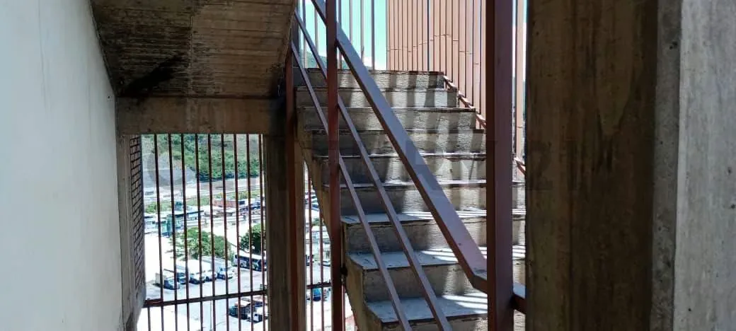 CS - ALQUILER LOCAL COMERCIAL INDUSTRIAL, RUIZ PINEDA. CARICUAO. - 11