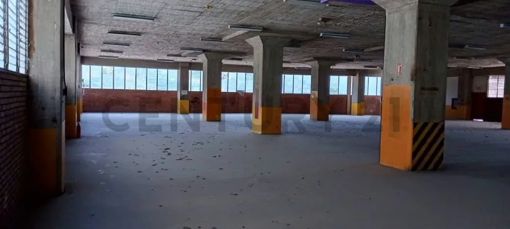 CS - ALQUILER LOCAL COMERCIAL INDUSTRIAL, RUIZ PINEDA. CARICUAO. - 8