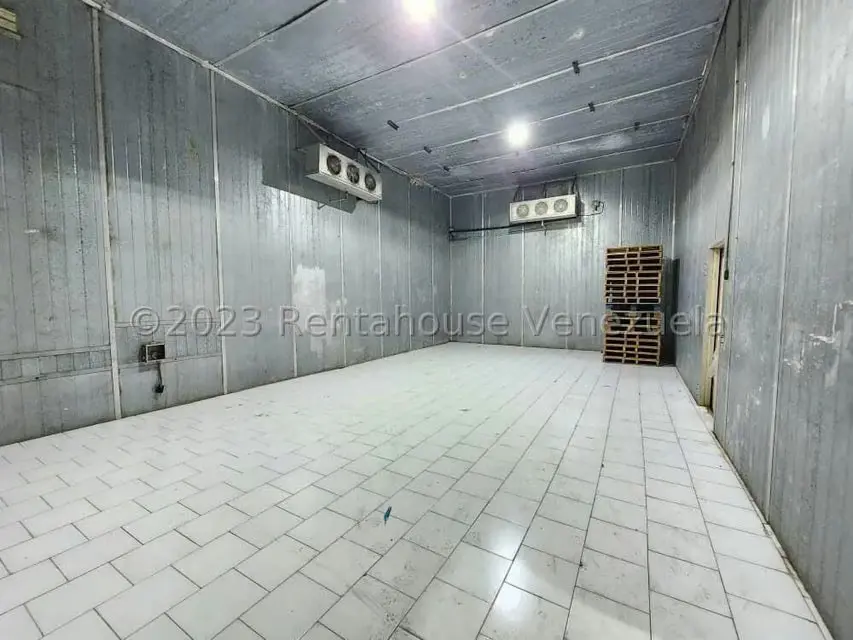 Galpon - Deposito en Venta en Zona Industrial 3, Lara - 23