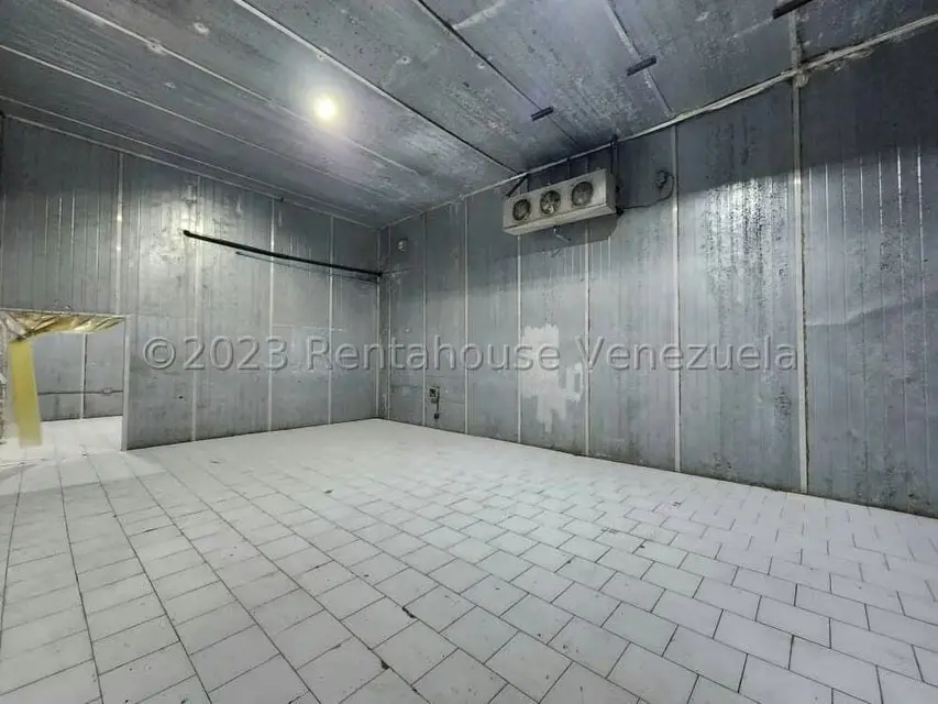 Galpon - Deposito en Venta en Zona Industrial 3, Lara - 24