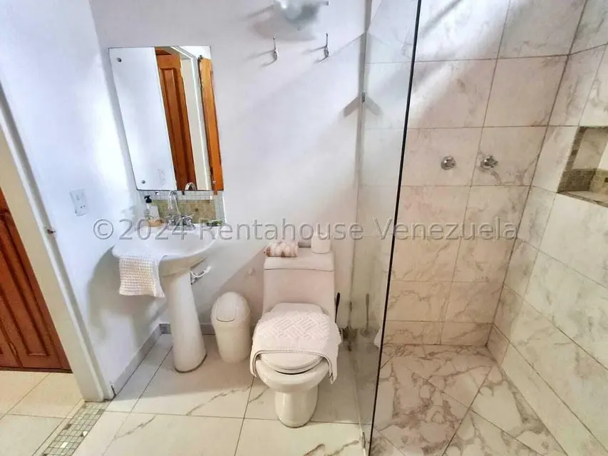 Casa (1 Nivel) en Venta en Royal Park, Lara - 25