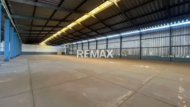 VENTA COMPIEJO DE GALPONES ZONA INDUSTRIAL NORTE - 7