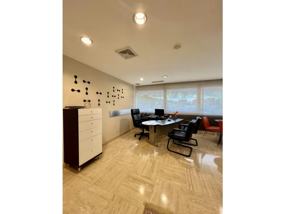 Oficina en Alquiler en el CCCT 100 m2 - 10