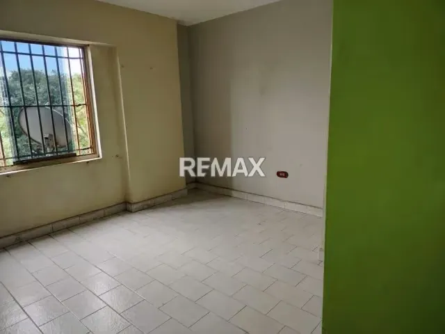 En Venta Apartamento en Av. Paseo Cabriales - 11