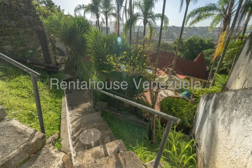 Casa (Multipes Niveles) en Alquiler en La Tahona, Distrito Metropolitano - 2