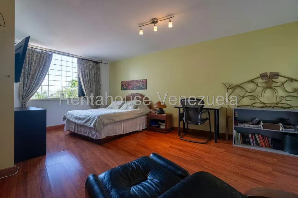 Casa (Multipes Niveles) en Alquiler en La Tahona, Distrito Metropolitano - 19