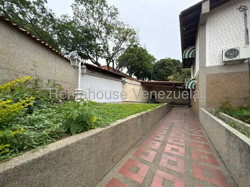 Casa (Duplex) en Venta en La Trinidad, Distrito Metropolitano - 33