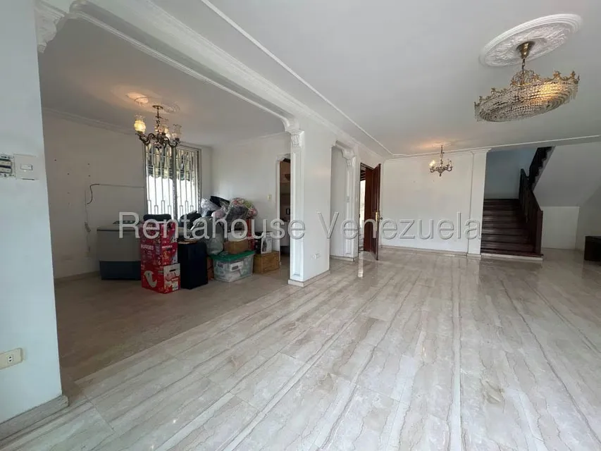 Casa (Duplex) en Venta en La Trinidad, Distrito Metropolitano - 5