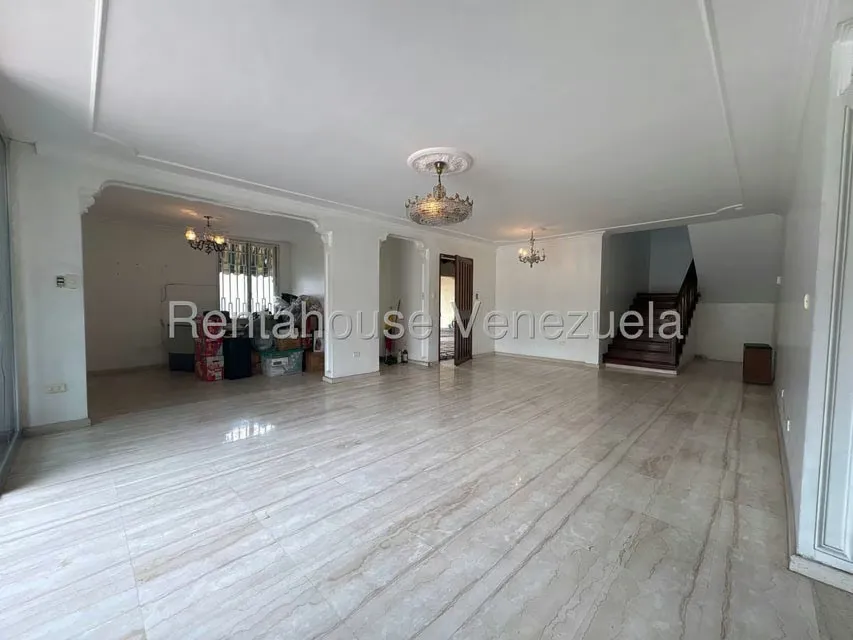 Casa (Duplex) en Venta en La Trinidad, Distrito Metropolitano - 6
