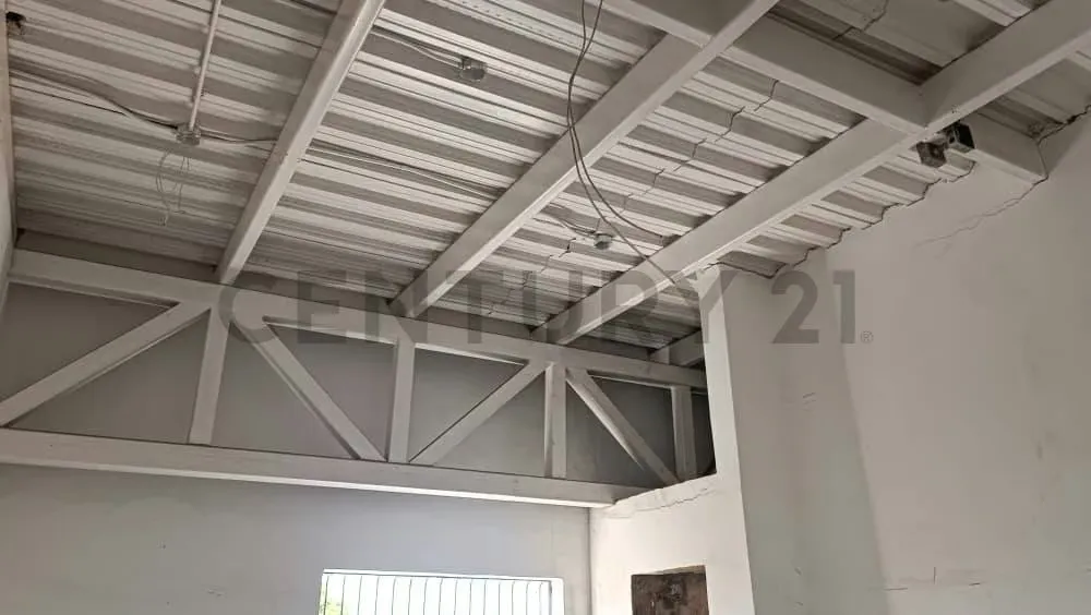 En venta Galpón para uso industrial - 14