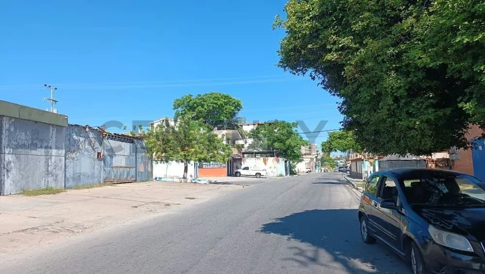 En venta Galpón para uso industrial - 22
