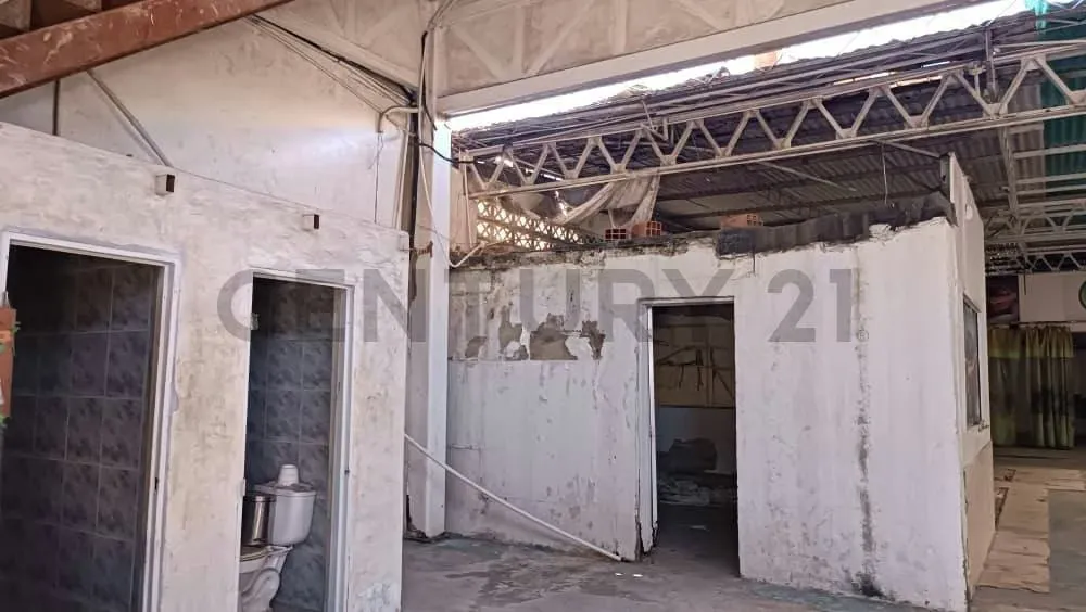 En venta Galpón para uso industrial - 8