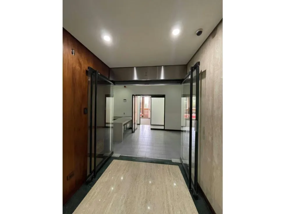 OFICINA - LAS MERCEDES - 257 Mts2 - 3