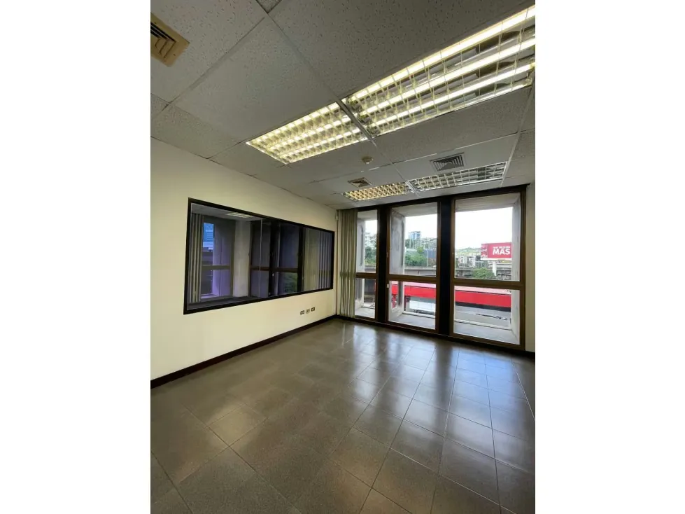 OFICINA - LAS MERCEDES - 257 Mts2 - 5