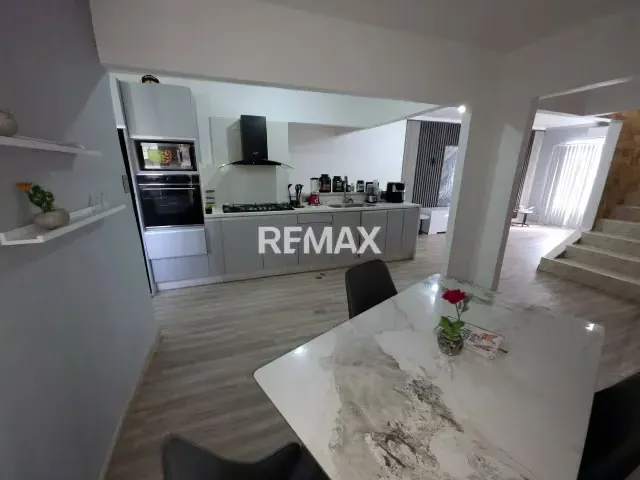En Venta Penthouse Conj. Res Paso Real San Diego - 3