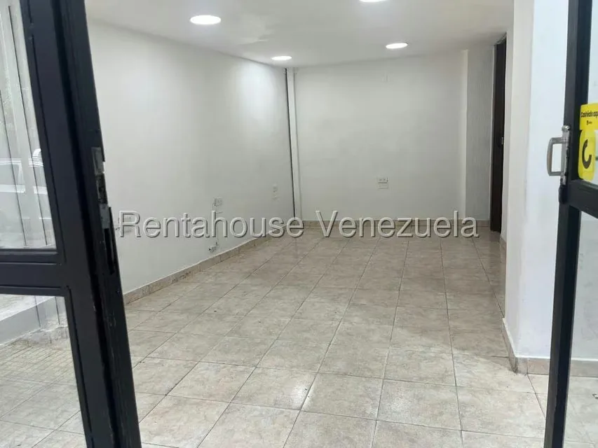 Local Comercial en Alquiler en Chacao, Distrito Metropolitano - 12