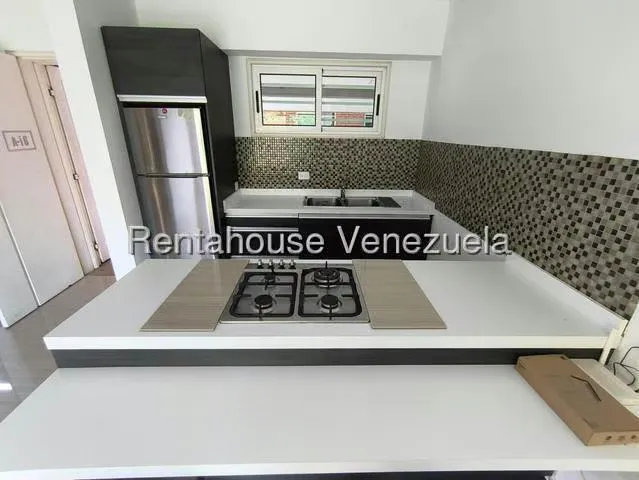 Apartamento (1 Nivel) en Alquiler en Los Guayabitos, Distrito Metropolitano - 14