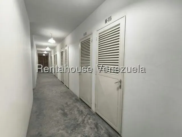 Apartamento (1 Nivel) en Alquiler en Los Guayabitos, Distrito Metropolitano - 25