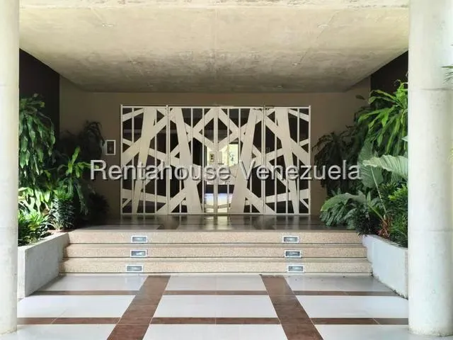 Apartamento (1 Nivel) en Alquiler en Los Guayabitos, Distrito Metropolitano - 4