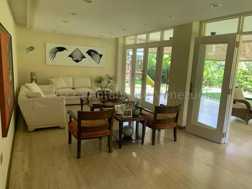 Casa (Duplex) en Venta en La Lagunita Country Club, Distrito Metropolitano - 2