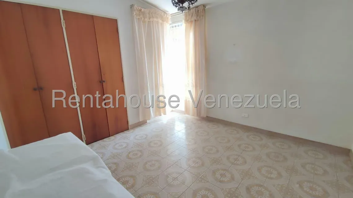 Casa (Multipes Niveles) en Venta en Alto Prado, Distrito Metropolitano - 27