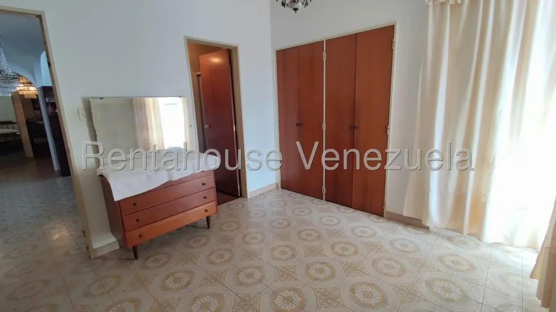 Casa (Multipes Niveles) en Venta en Alto Prado, Distrito Metropolitano - 28